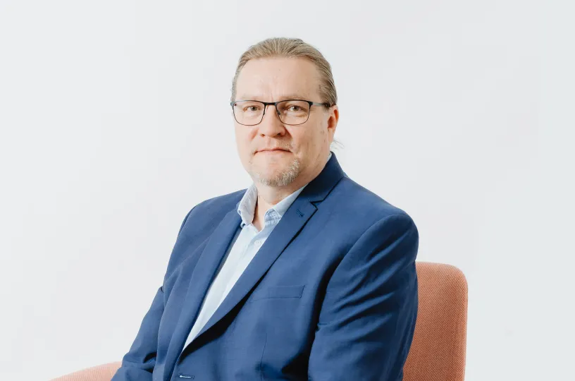 Juha Kinnunen on ehdolla Pron puheenjohtajaksi.