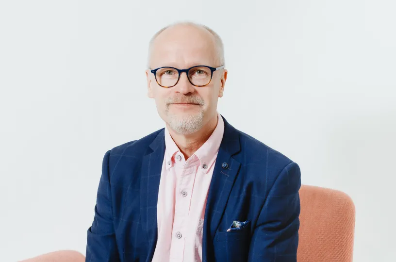 Pasi Heikkinen on ehdolla Pron puheenjohtajaksi.