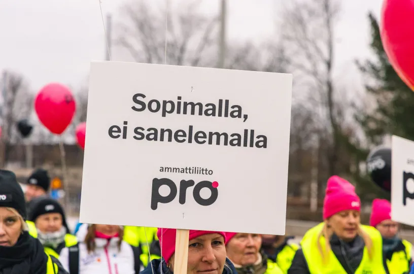 Prolaiset osoittivat mieltään 2024 Kohtuus kaikessa -mielenilmauksessa