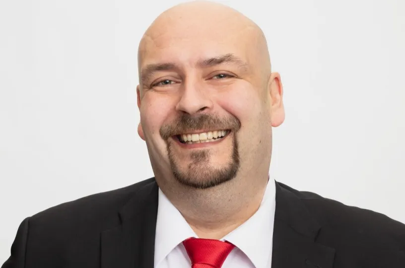 Kansainvälisten asioiden päällikkö Henrik Haapajärvi