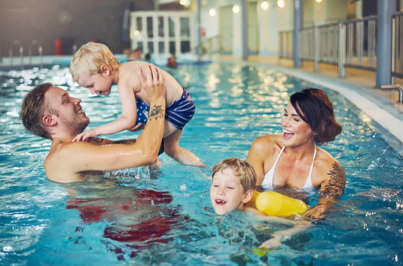 Perhe kylpylässä, Holiday Club Tampere