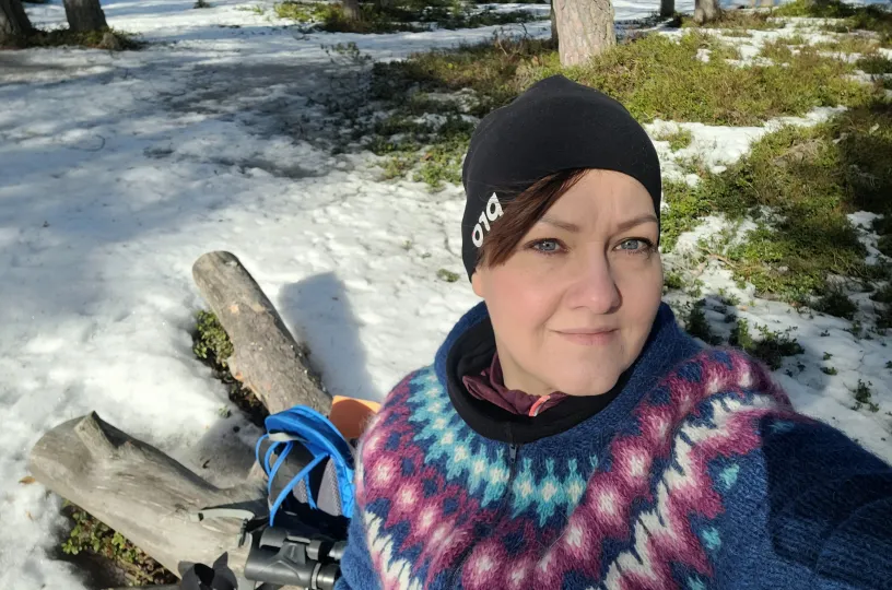 Johanna Renlund harrastaa vaeltamista ja ulkoilee.