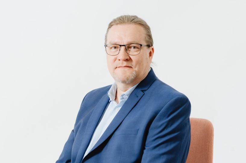 Juha Kinnunen on ehdolla Pron puheenjohtajaksi.