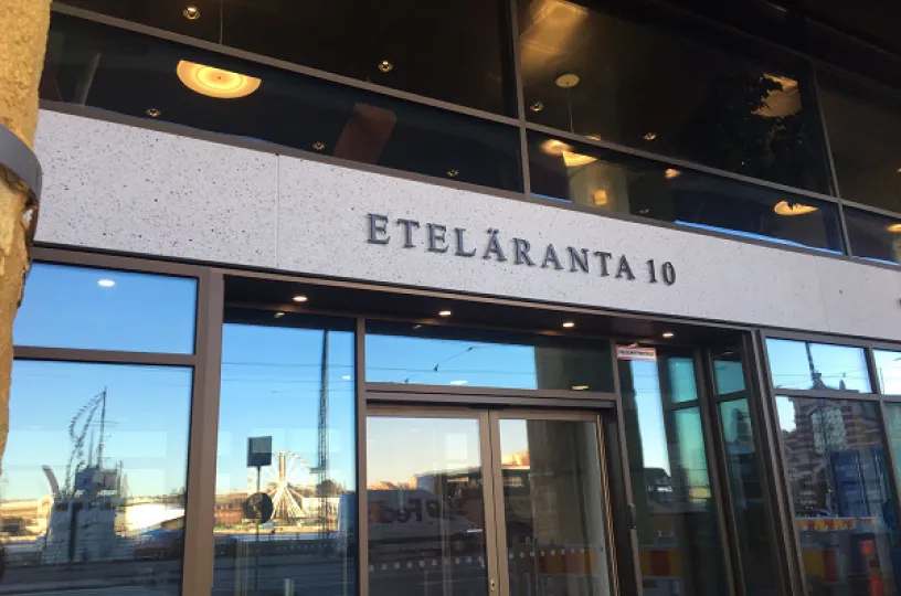 Helsingin Etelärannassa sijaitsevat Elinkeinoelämän keskusliitto ja työnantajaliitot.