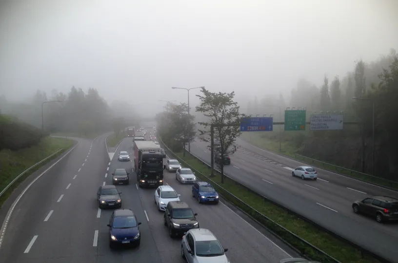 Aamuruuhkaa kehätiellä