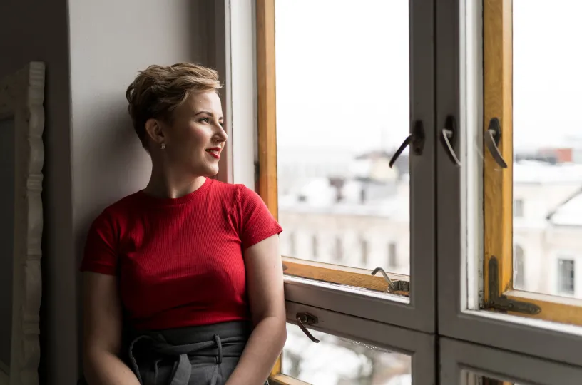 Kuvassa kosmetologi Mira Heino. 