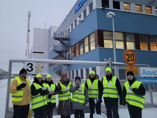 Aamun tunnelmia Nokian lakkoporteilla 14.12.