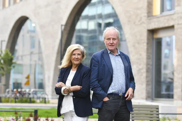 Liisa Halme Vuori ja Timo Höykinpuro yhteiskuvassa