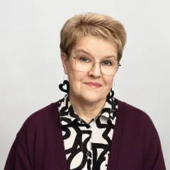 Tarja Furuholm on Pron hallituksen jäsen.