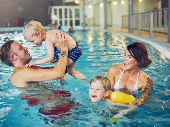 Perhe kylpylässä, Holiday Club Tampere
