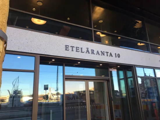 Helsingin Etelärannassa sijaitsevat Elinkeinoelämän keskusliitto ja työnantajaliitot.
