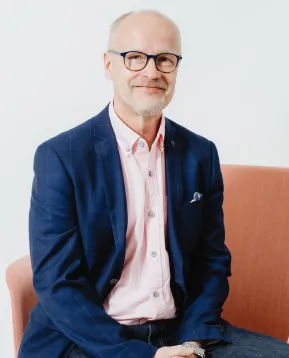 Pasi Heikkinen on ehdolla Pron puheenjohtajaksi.