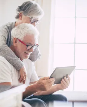 Eläkeläisille on oma yhdistys Pro Seniorit. 